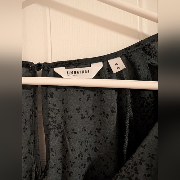 Reitmans balloon sleeves dress - Picture 2 of 3